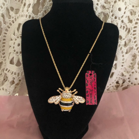 NWT Betsey Johnson Bee Necklace - Picture 9 of 9